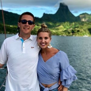 Blue crop boutique shirt